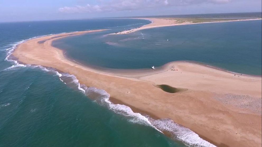 Sebuah Pulau Baru Muncul di Lepas Pantai AS
