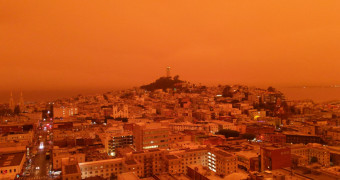 Red skies in CA/USA